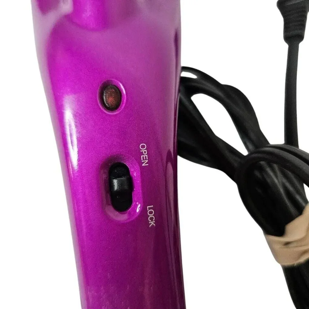 Bed Head Wave Artist curling iron.